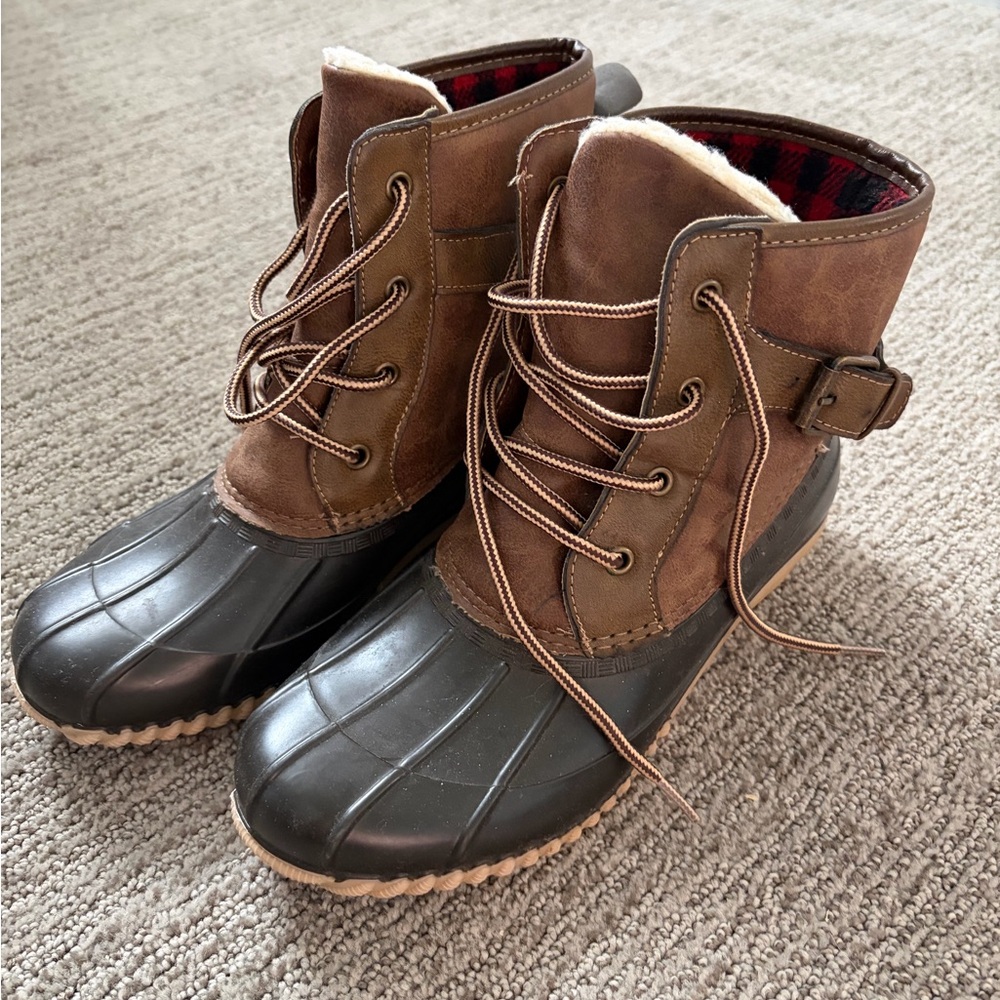 Madden Girl Duck Boots